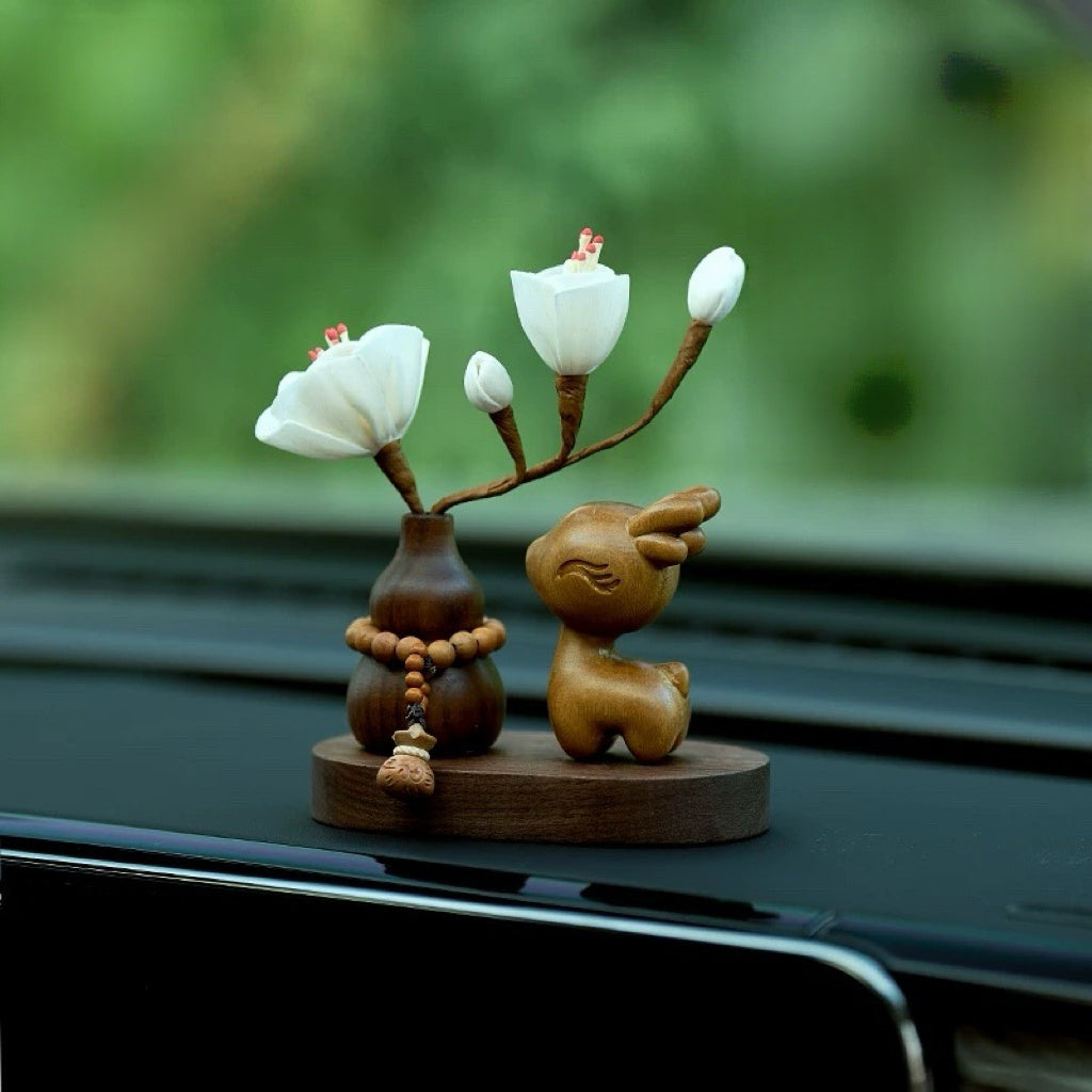 Car Sandalwood Deer Decoration